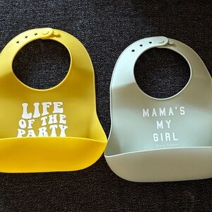 Bella Tunno Silicone Bib Duo - Yellow and Gray